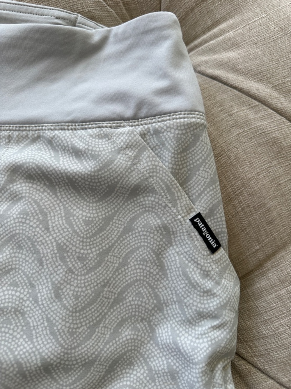 Patagonia White Wave-Pattern Skort - Picture 2 of 8